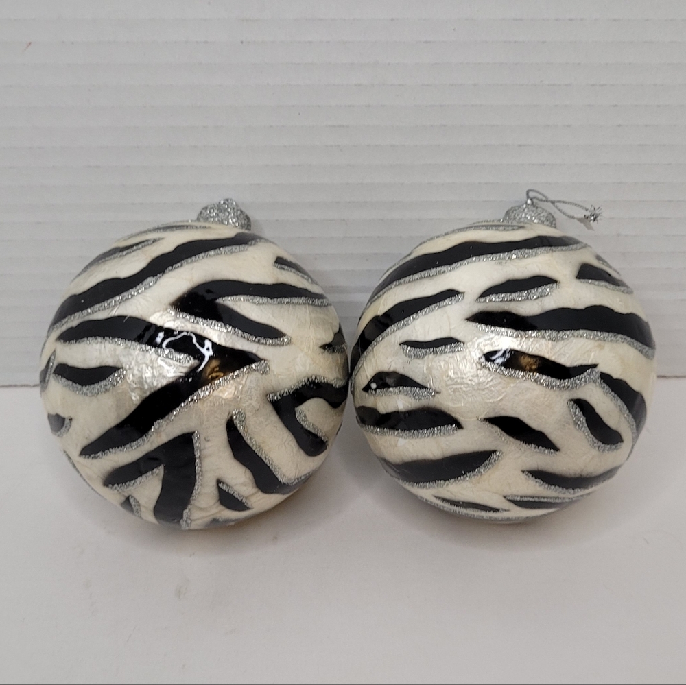 Cloisonne Style Zebra Pattern Christmas Ornaments 4" Ball Pearl & Silver Accents - Picture 6 of 9